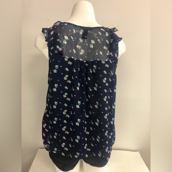 FOREVER 21 FLORAL SLEEVELESS RUFFLED NECK LINE IN SIZE MEDIUM - Picture 3 of 7